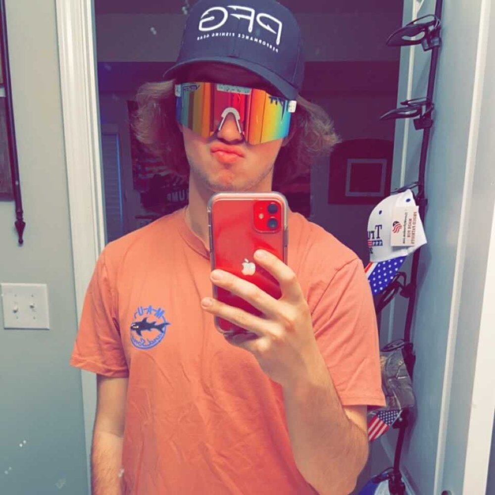 Meet your Posher, Bradley